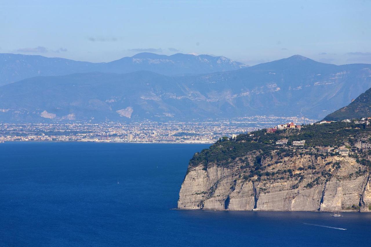 Amore Rentals - Villa Bianca 1 Sorrento Exterior photo